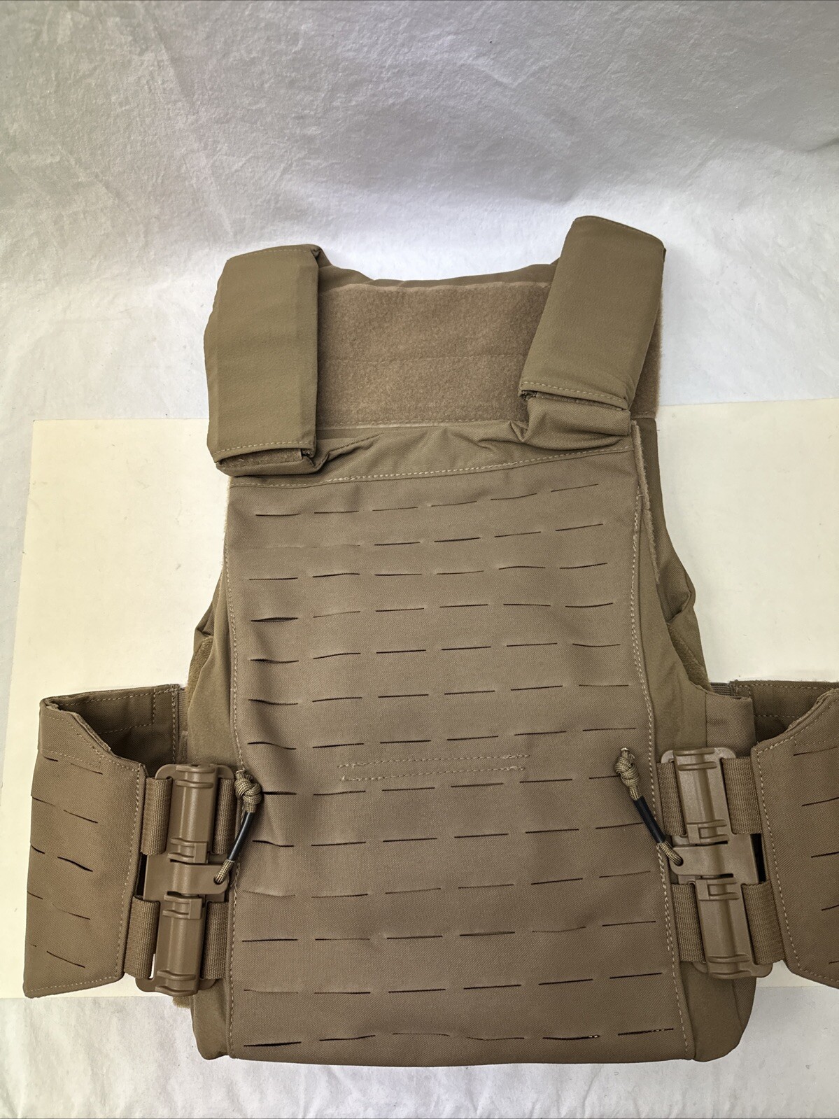 First Spear Low Profile Tactical Vest 6/12 Coyote Large Original Gen Sleeper
