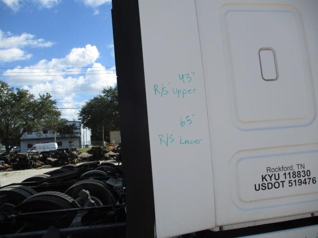 For 2014 FREIGHTLINER CASCADIA 125 SLEEPER FAIRING Right ,  FL