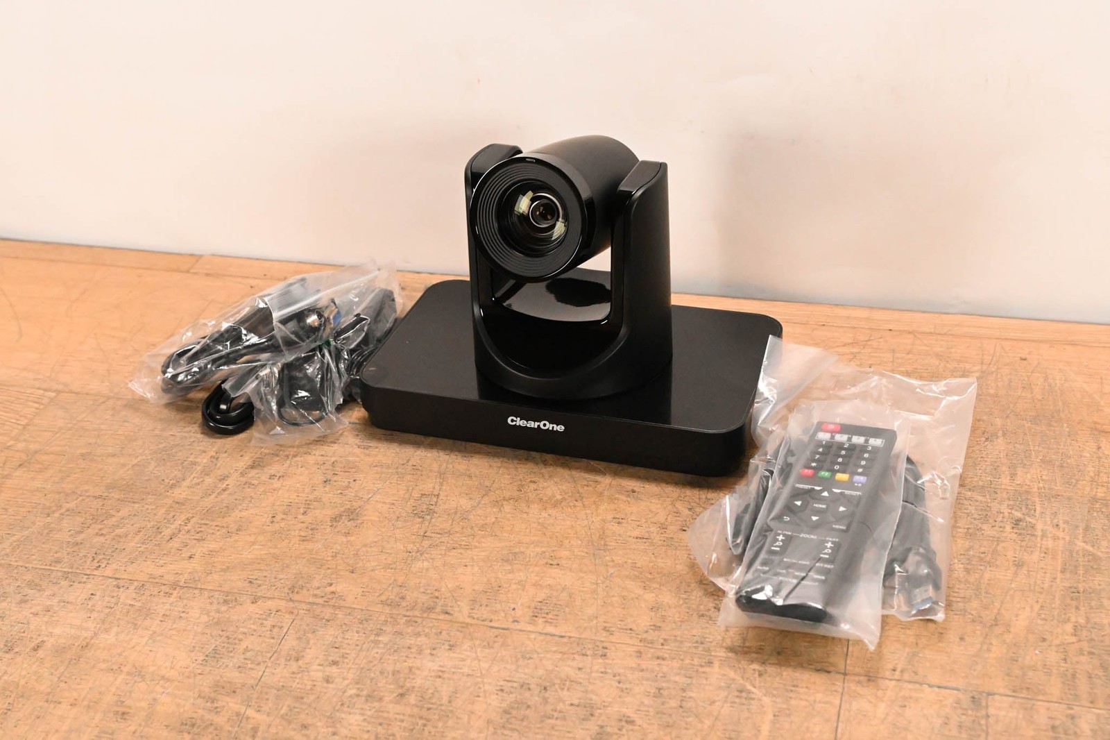ClearOne UNITE 260N Pro PTZ Camera with 20x Zoom and AI Face Tracking CG01PCS