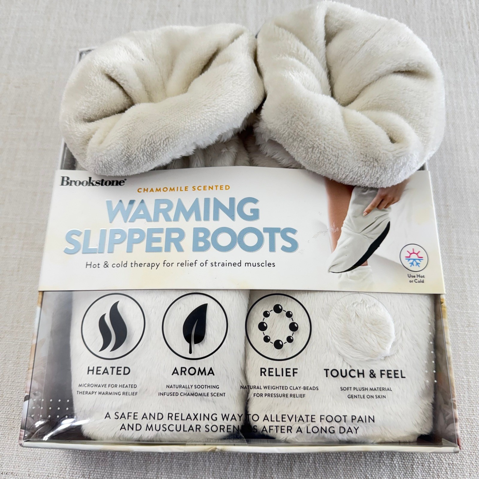 Brookstone Warming Slipper Boots Chamomile Scented Hot Cold Therapy Ivory NEW