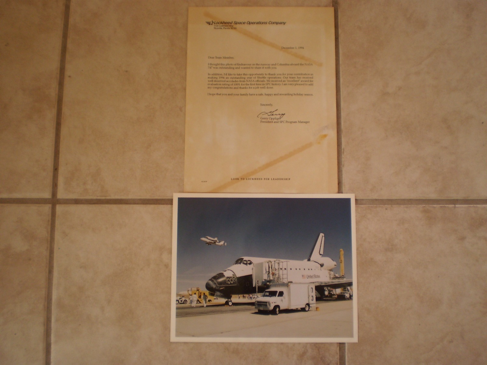 NASA space shuttle photos of Endeavour and Columbia + info