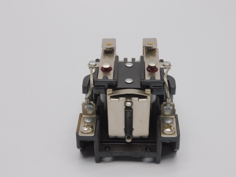 DAYTON 5X846M 24VAC 30A NSMP