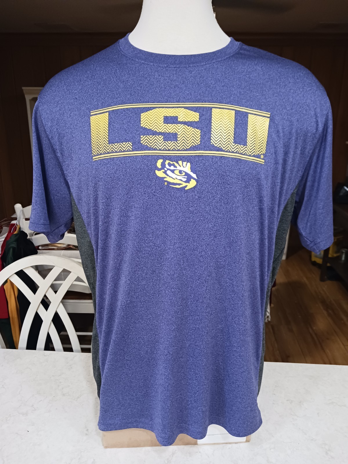 LSU Tigers NCAA Colosseum Athletics Adult XL Dry Fit School Spirit Shirt