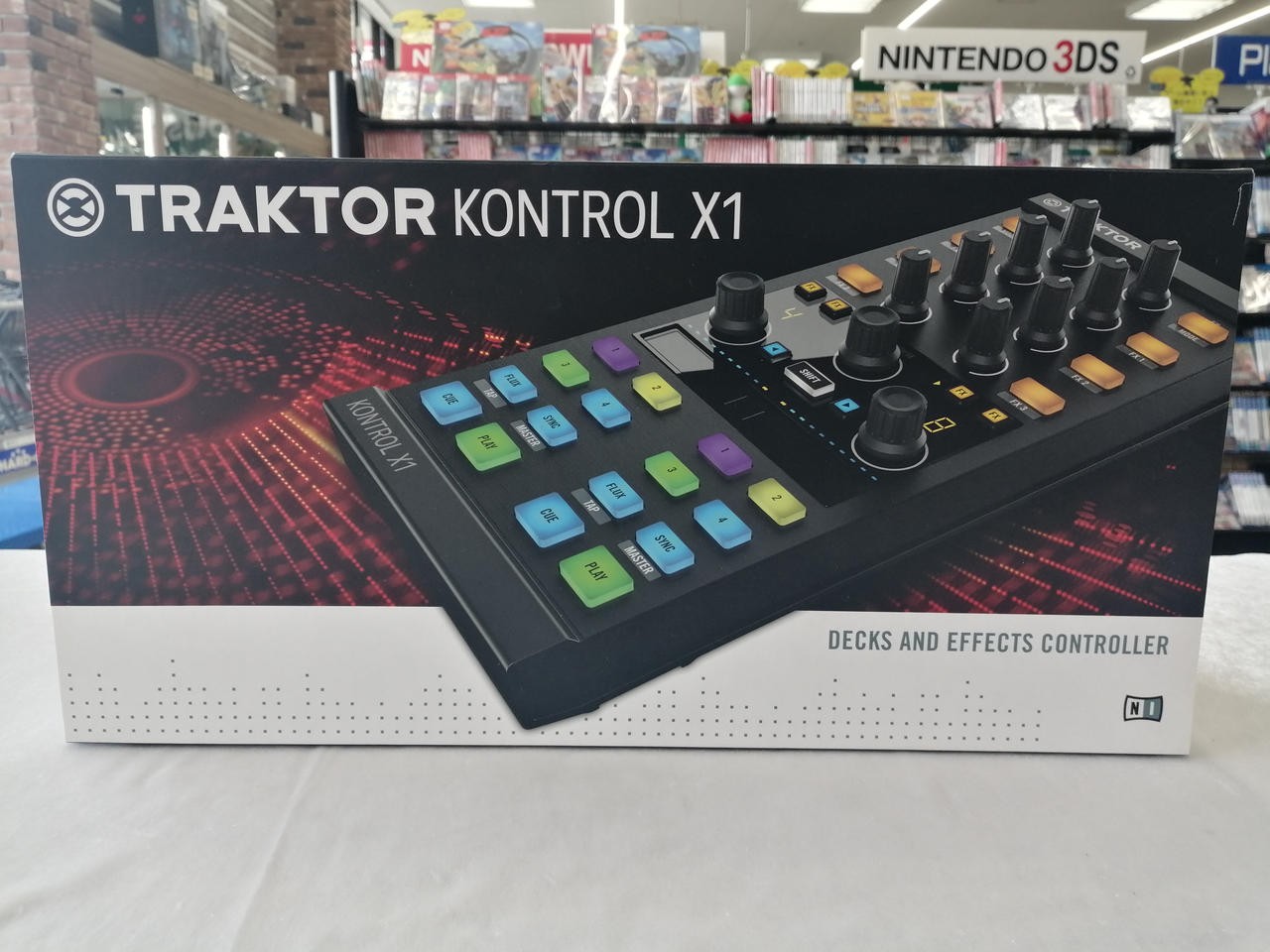Native Instruments Traktor Kontrol X1 MK2 DJ Controller Ready to Use