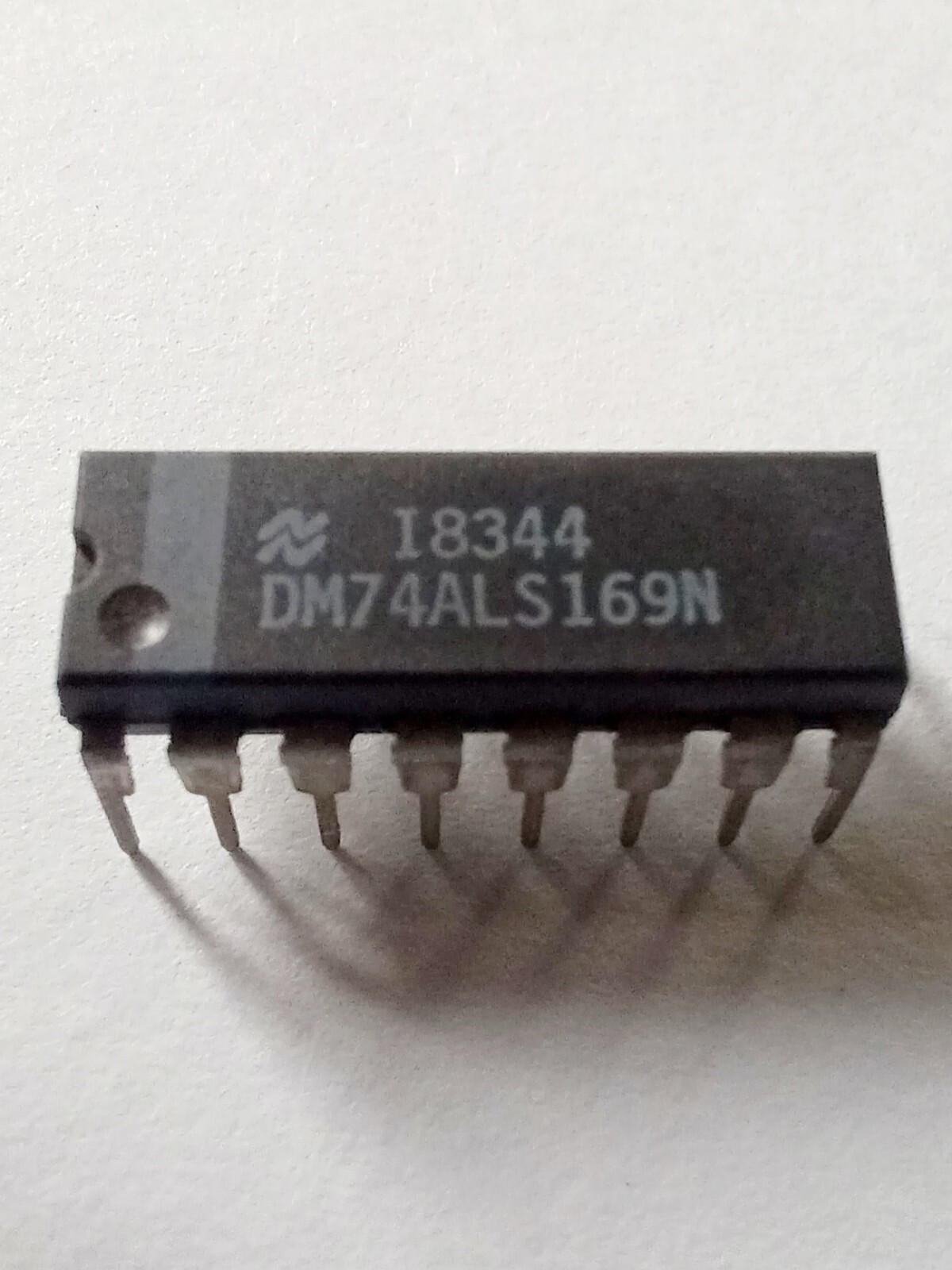 National Semiconductor NSC DM74ALS169N Integrated Circuit IC Chip PDIP-16 Pin