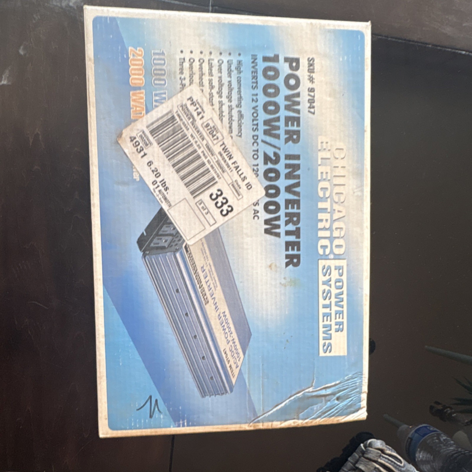 Chicago Electric Modified Sine Wave Inverter 1000W 12V Model 97047 3-Outlets