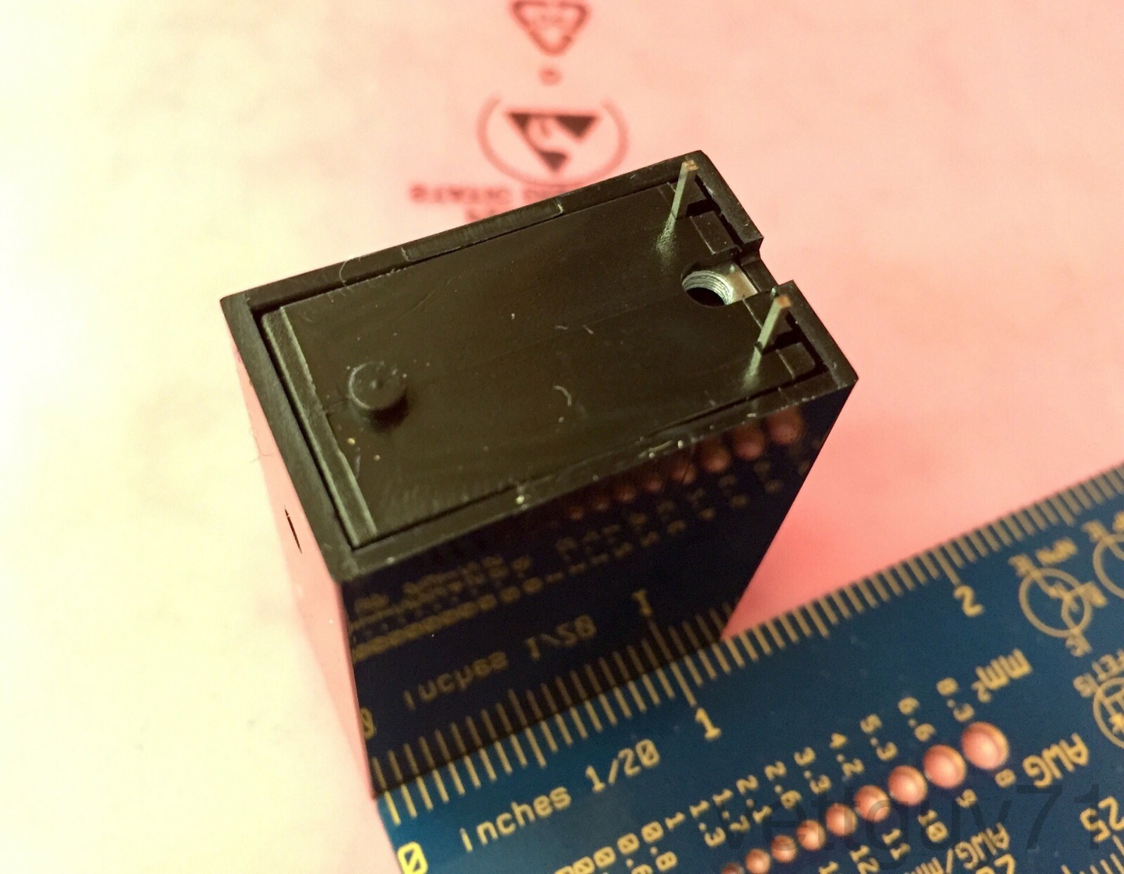 Kessler-Ellis E760 PCB Mount 12VDC 7-digit Non-resettable Impulse Counter, 12V