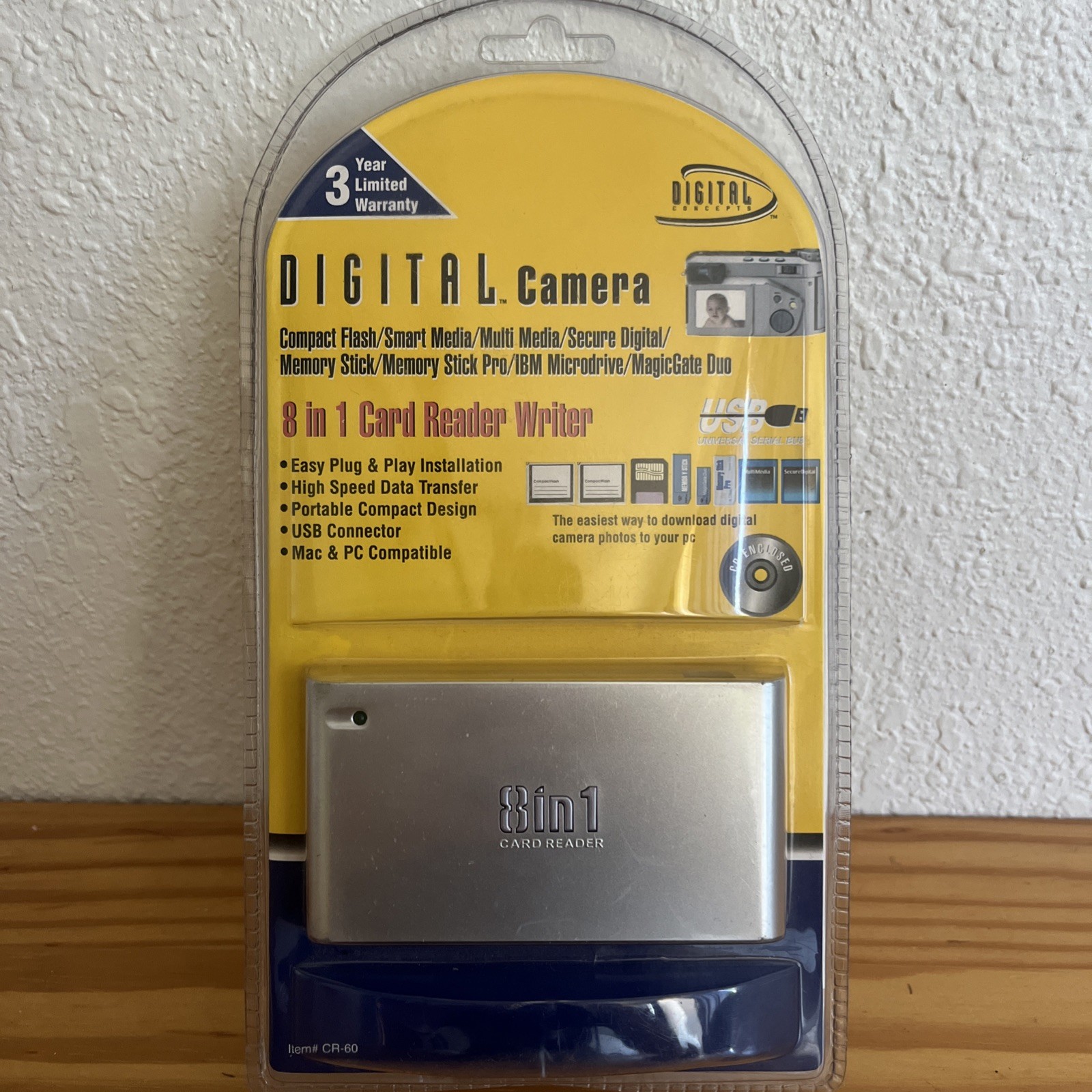 Digital Concepts CR60 - 6 In 1 Memory Card Reader- Brand New Sealed!