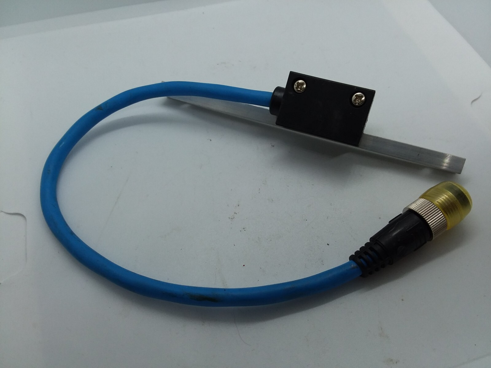 SMC D-P74-85G AUTO-SWITCH MAGNETIC H/RESIST NNB