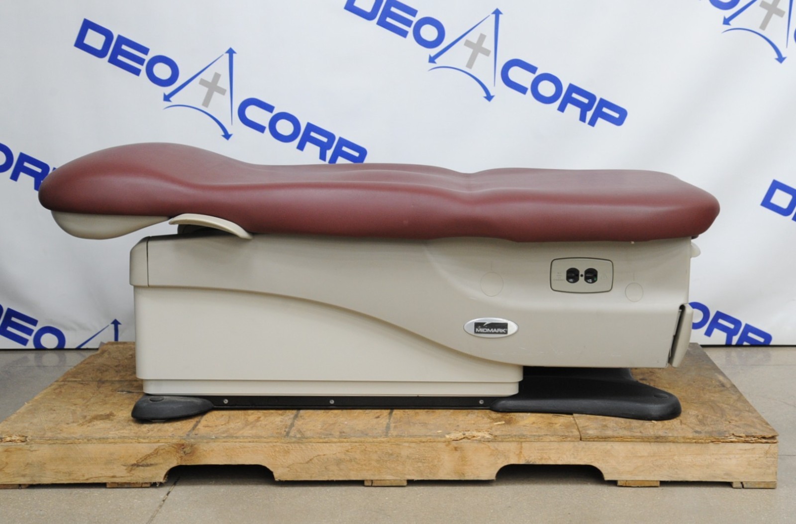 Midmark Ritter 625 Barrier Free Power Exam Table