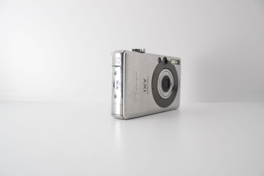 Canon IXY DIGITAL 55 Compact Digital Camera with Accessories Excellent Condition