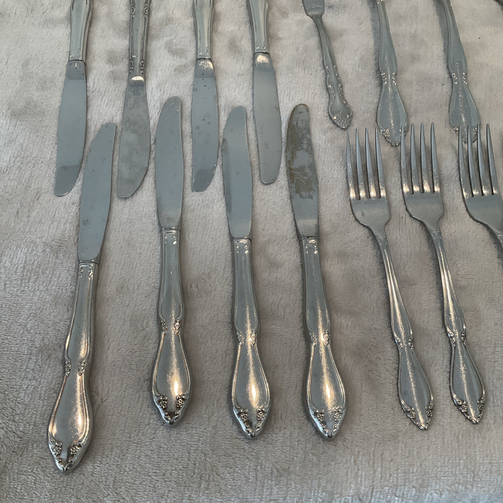 Oneida Berkeley Square Stainless Flatware 45pcs Bundle