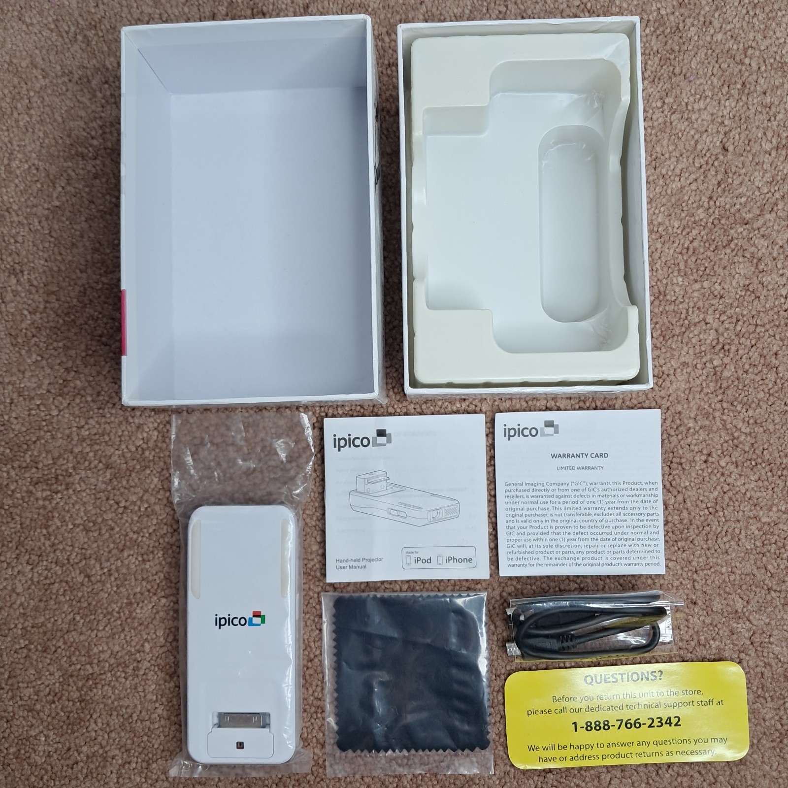 Ipico Hand Held Projector For iPod and iPhone General Imaging PJ205 Open Box