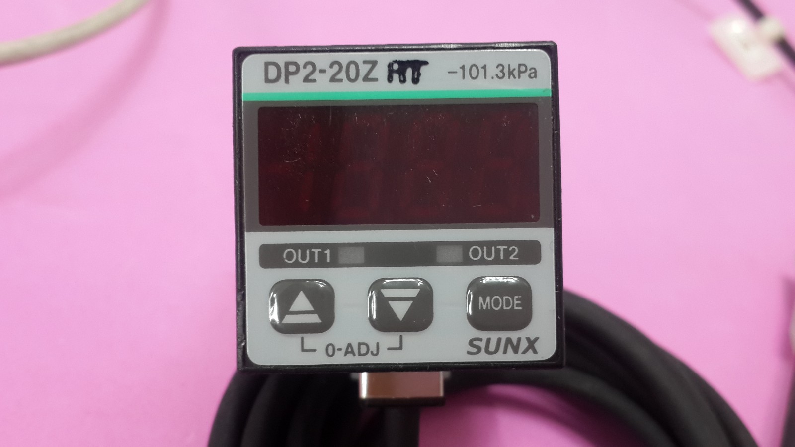 SUNX DP2-20Z High Performance Digital Pressure Sensor, USED