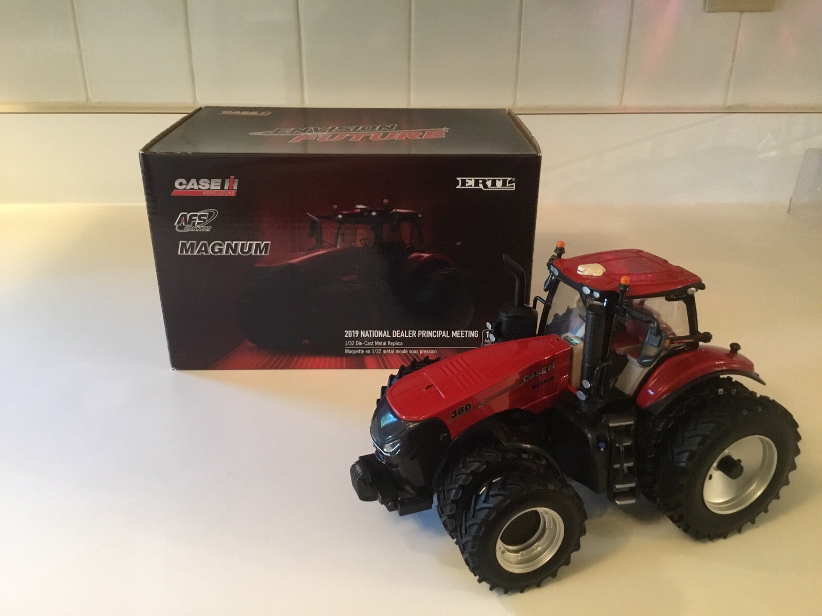 1:32 Case IH AFS Connect Magnum Tractor 2019 National Dealer Principal Meeting