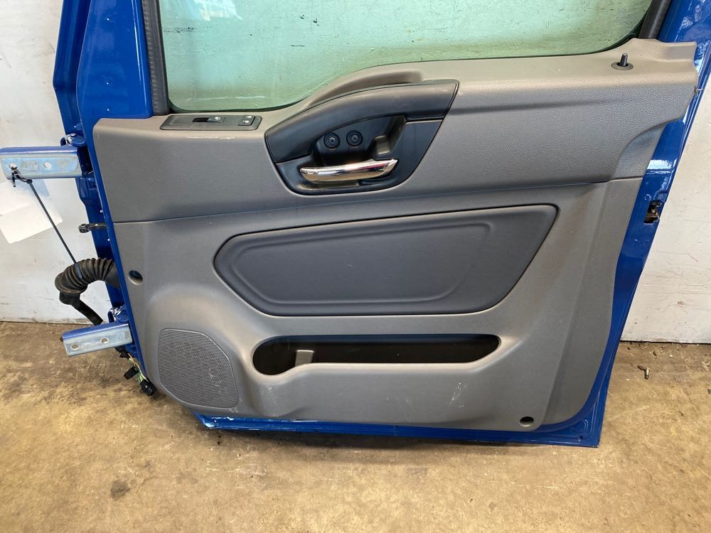 Door for International LT (606-13332)