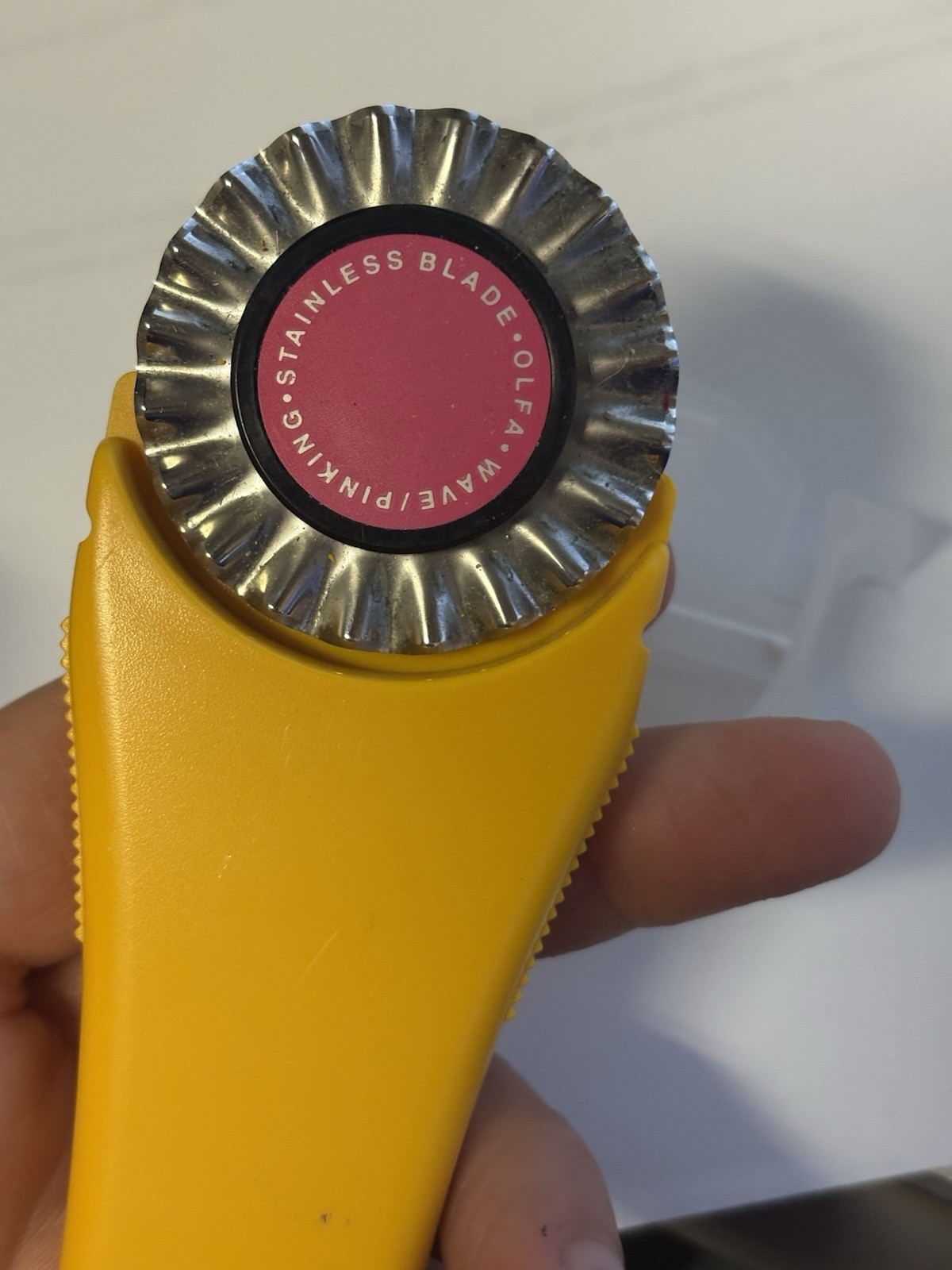 Olfa Pinking Sewing Shears Cutter yellow Stainless blade Tool Used