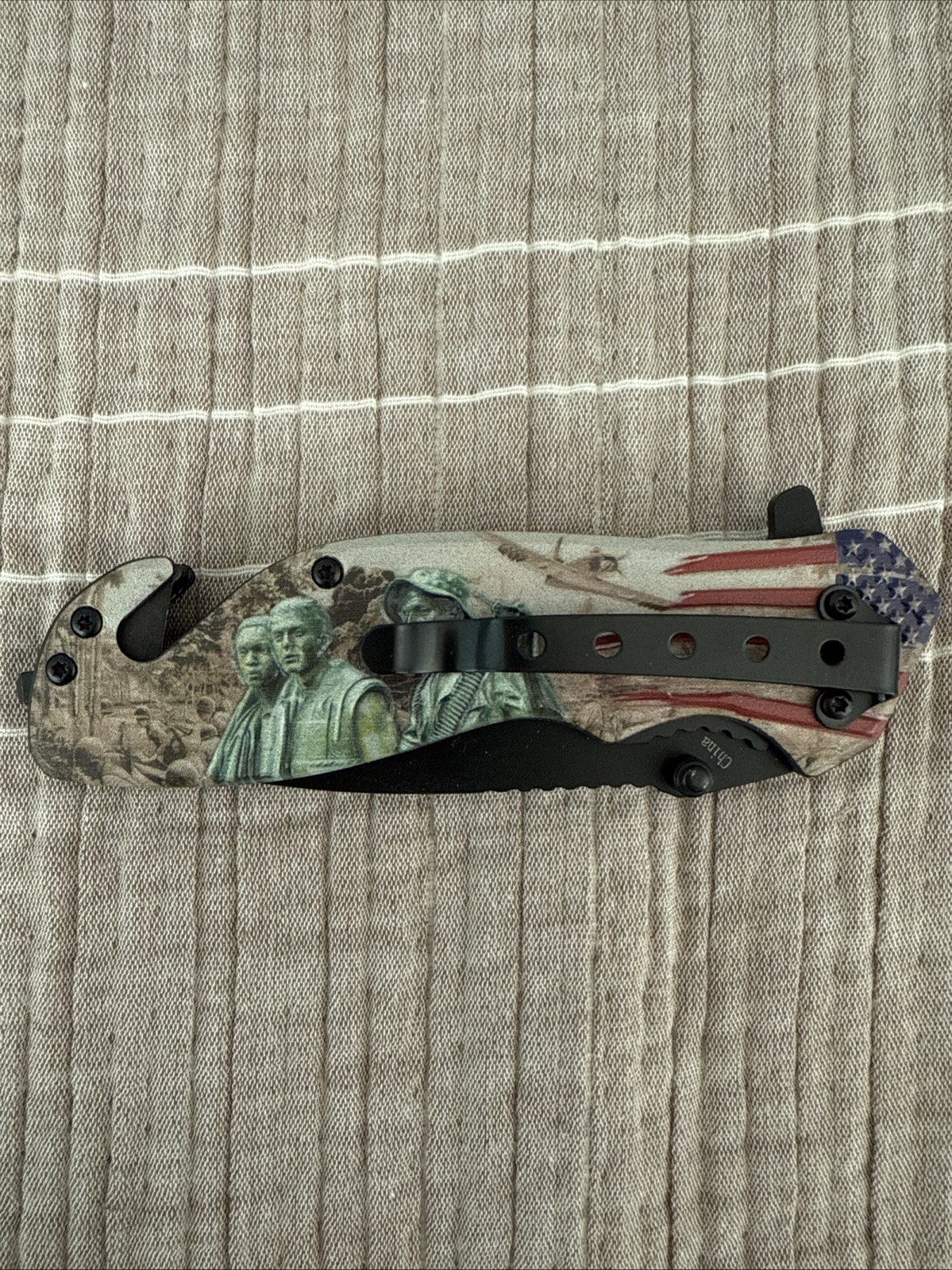 Vietnam War Memorial Knife - 8.5 Veterans Commemorative