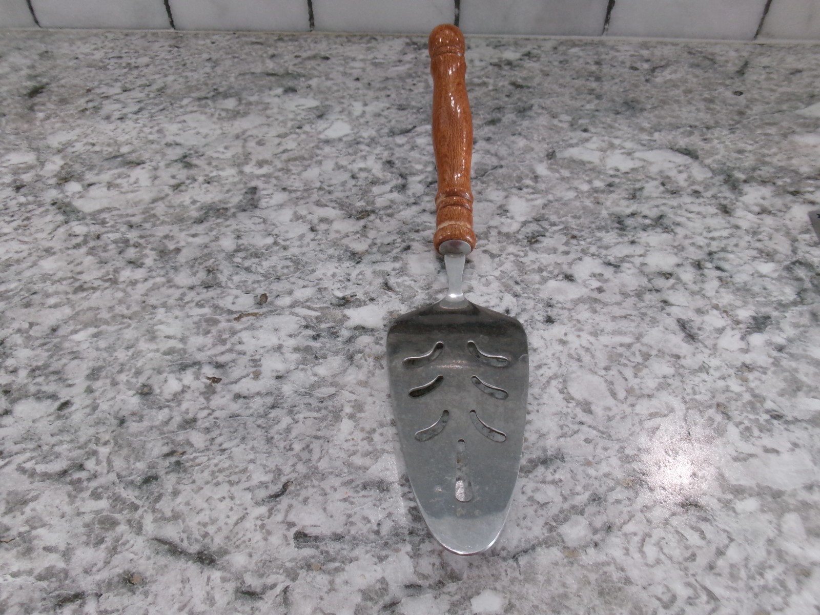 Vintage Cake/Pie Server, Stainless Steel, Wood Handle, 10.5