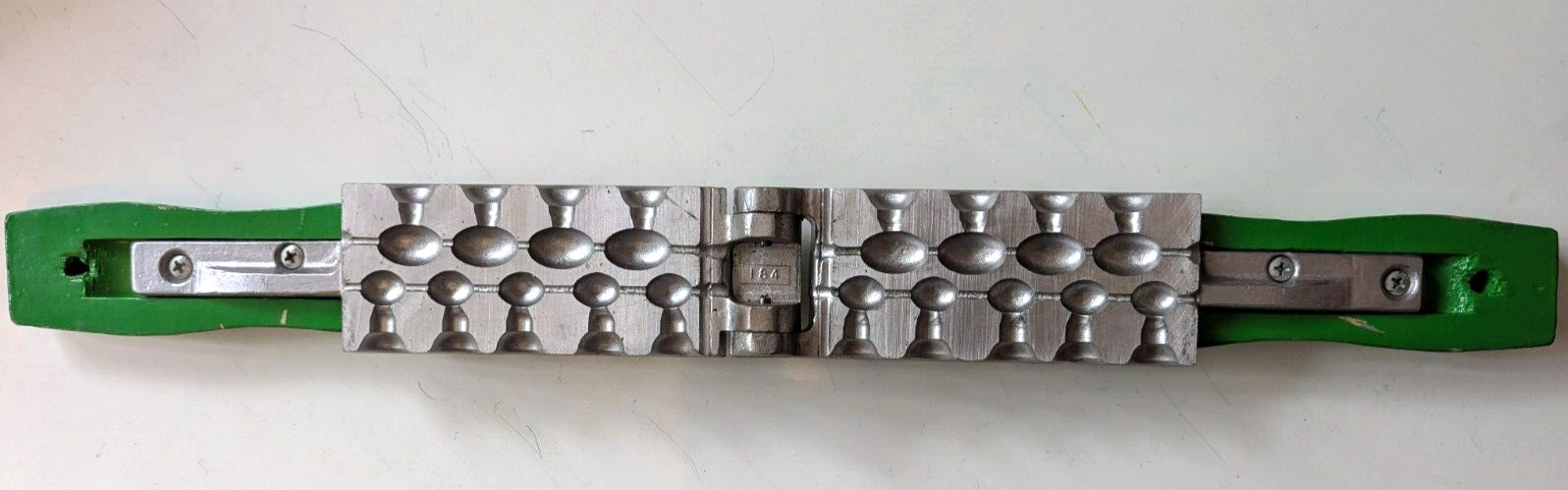 184 DO-IT MEIDUM EGG SINKER MOLD 3/8, 3/4 oz Model: EG-9-M2
