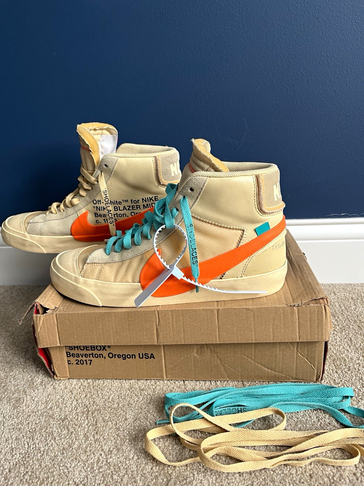 Nike x OFF WHITE Blazer Mid Beige/Orange Mid-Top Lace-Up Sneakers New Def