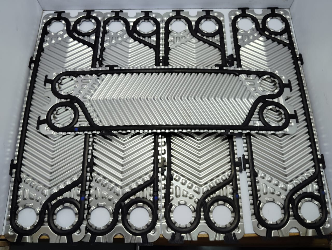 Alfa Laval CT95-MP/8 Heat exchanger plate w/gasket (LOT OF 5).