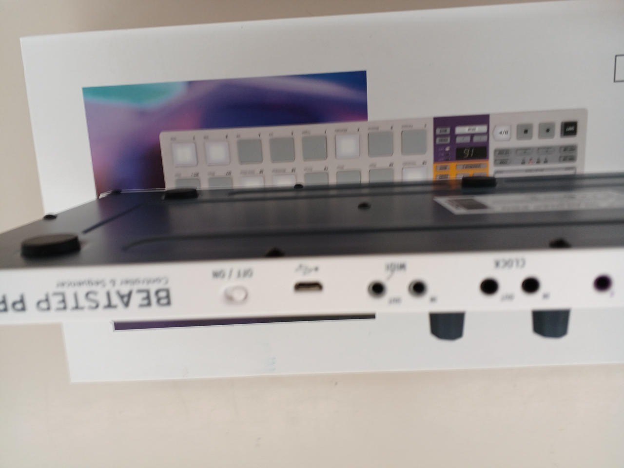 Arturia BeatStep Pro Controller Sequencer CV/Gate MIDI USB White w/ Box Cable