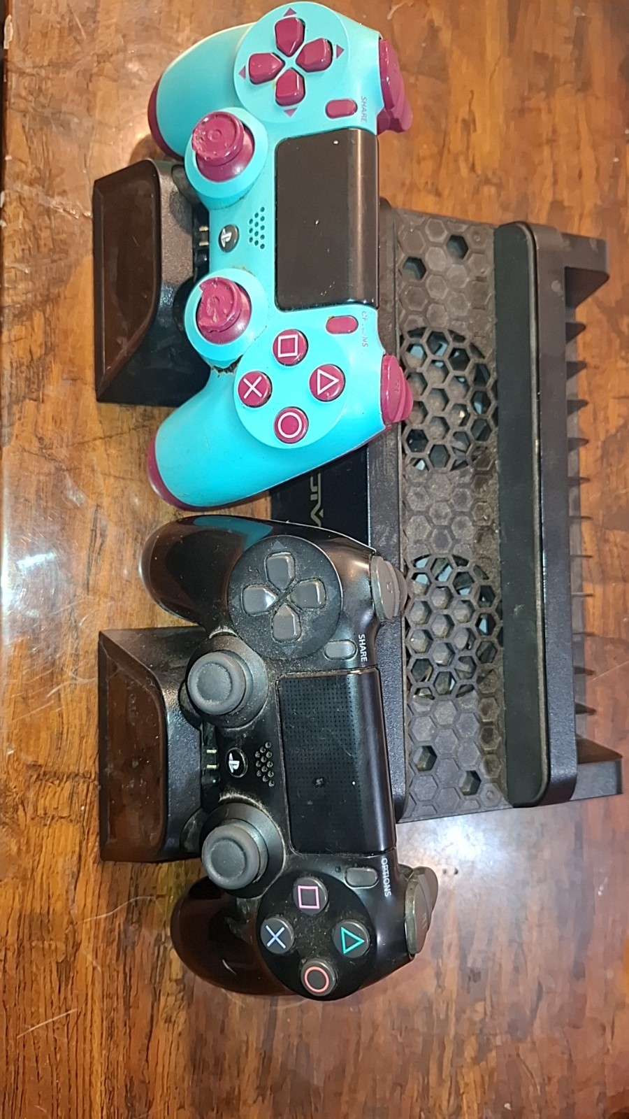 Sony PS4 DualShock 4 Controller Lot  Cooling Stand/Charging Dock - Untested  OEM