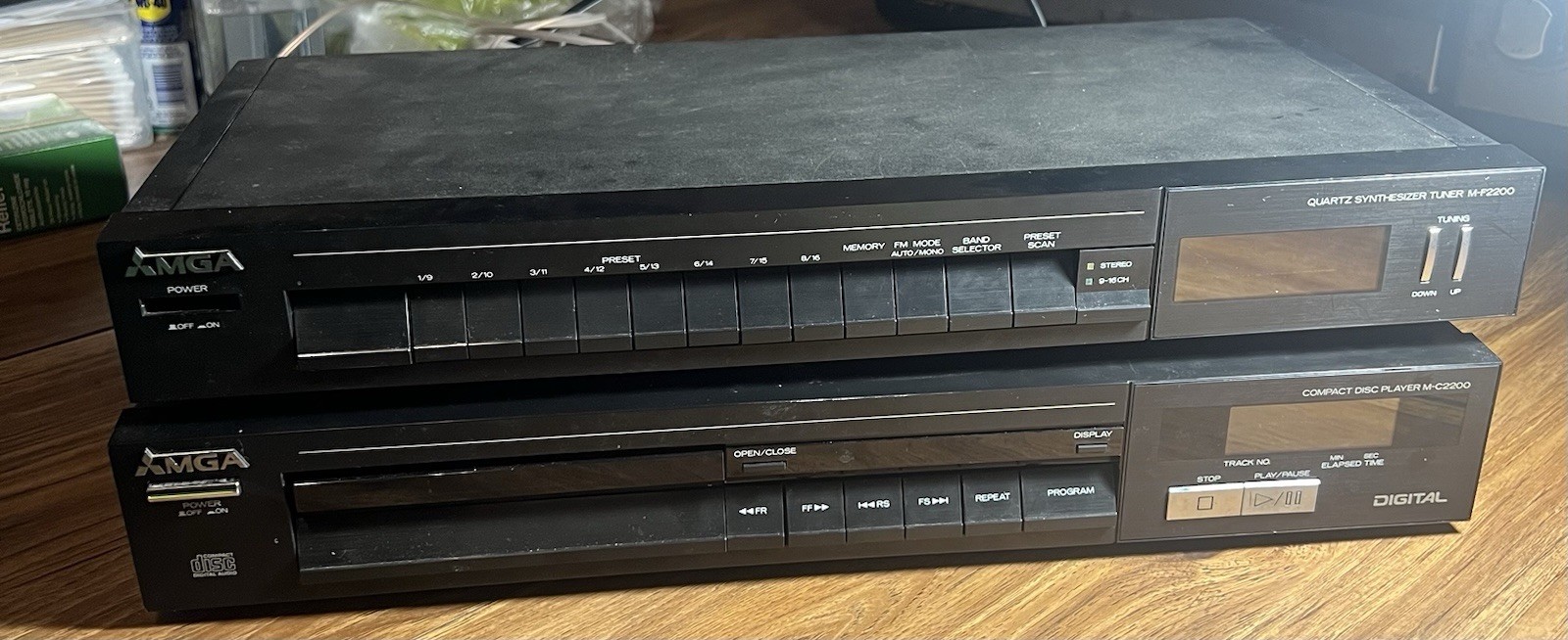 Mitsubishi MGA Model M-F2200 Quartz Synthesizer And C-2200 CD Player Tested
