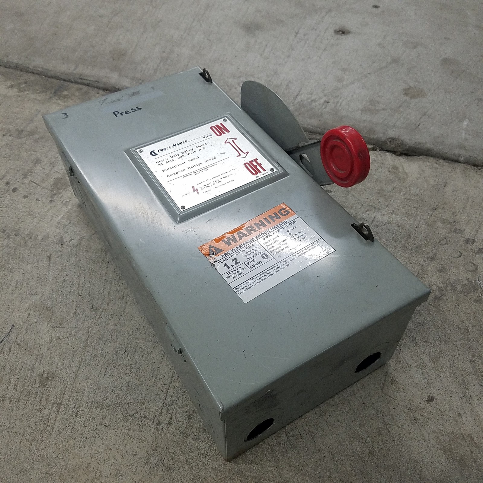 Eaton H361K Fusible Safety Switch, 30 Amp, 600V, 3 Pole - USED