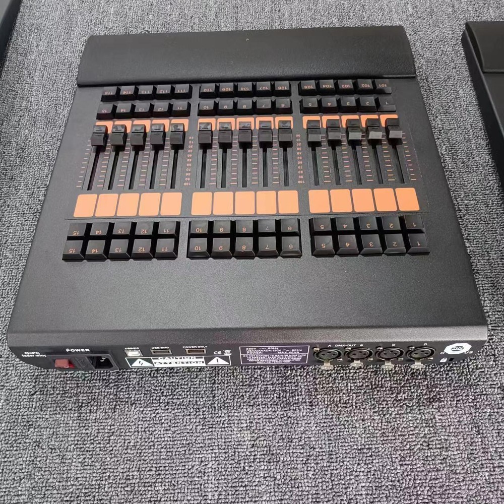 Fader Wing Console with Fligth Case Stage Lights Controller DMX for MA2