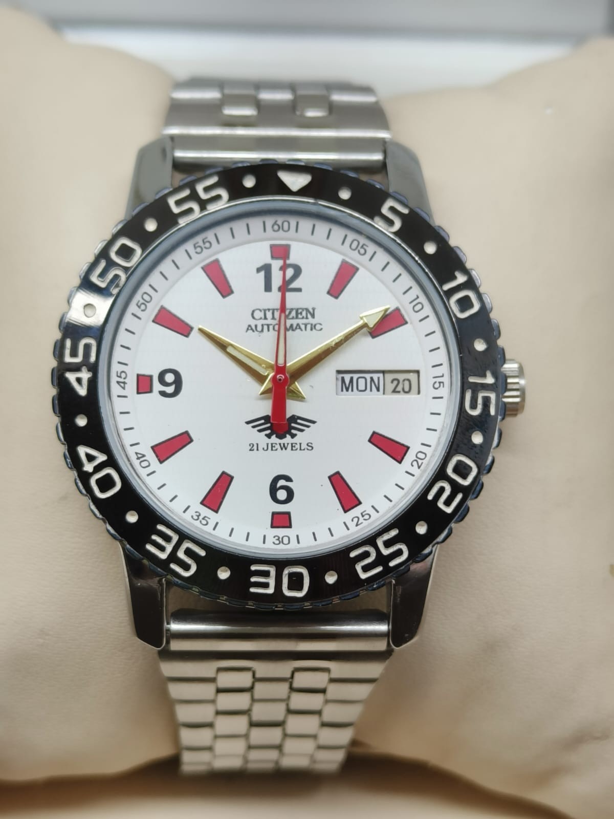 Vintage Citizen Automatic 21 Jewels Men’s Wristwatch White Dial Day-Date