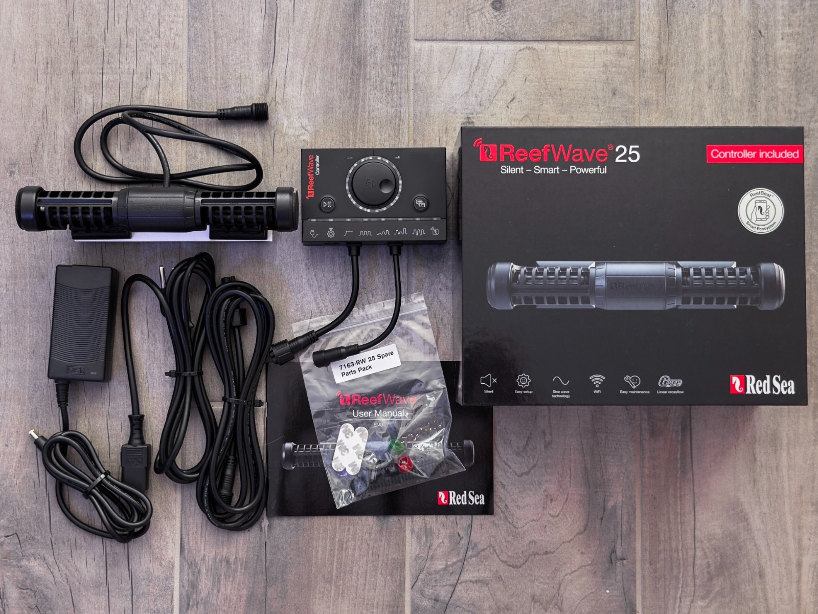 Red Sea ReefWave 25 pump with controller