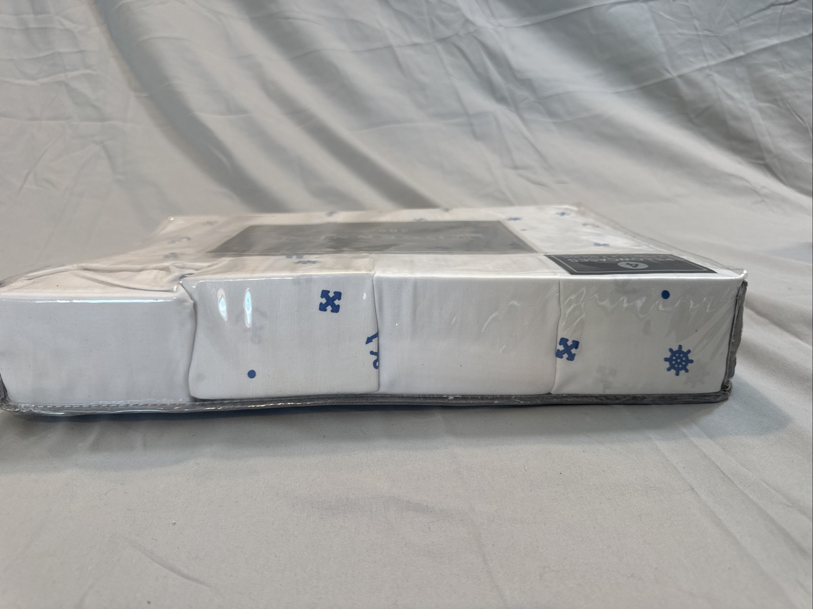 Modernist 300 Thread Count Queen 6 Pieces Set