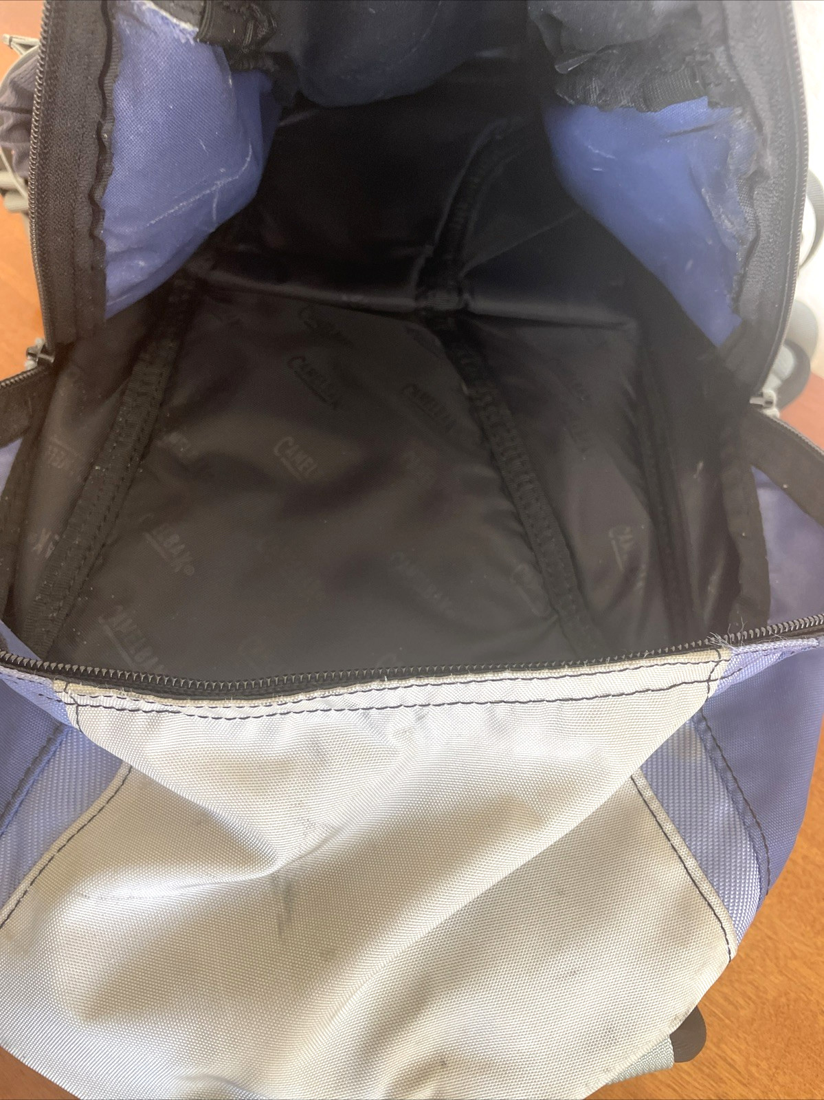 Camelbak ISIS Backpack Blue Grey Adjustable Waist Shoulder Strap Day Pack