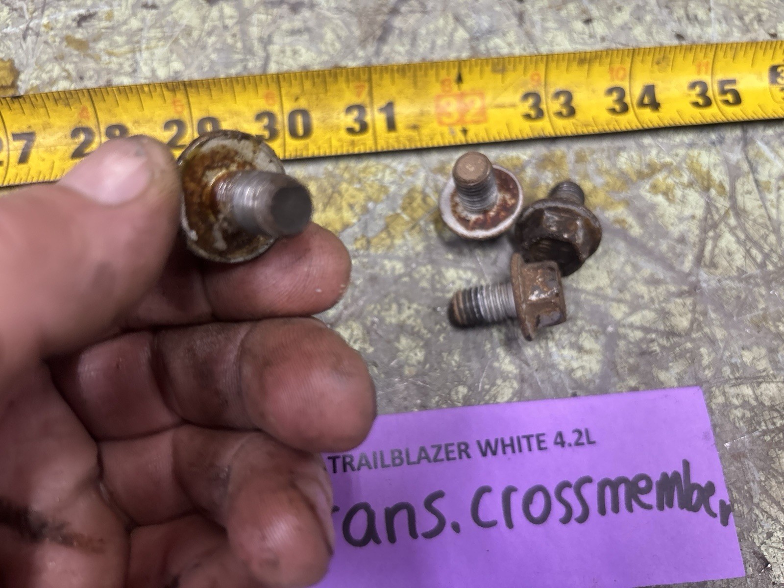 02-09 Trailblazer Transmission Cross Member Short Bolts Set Of 4