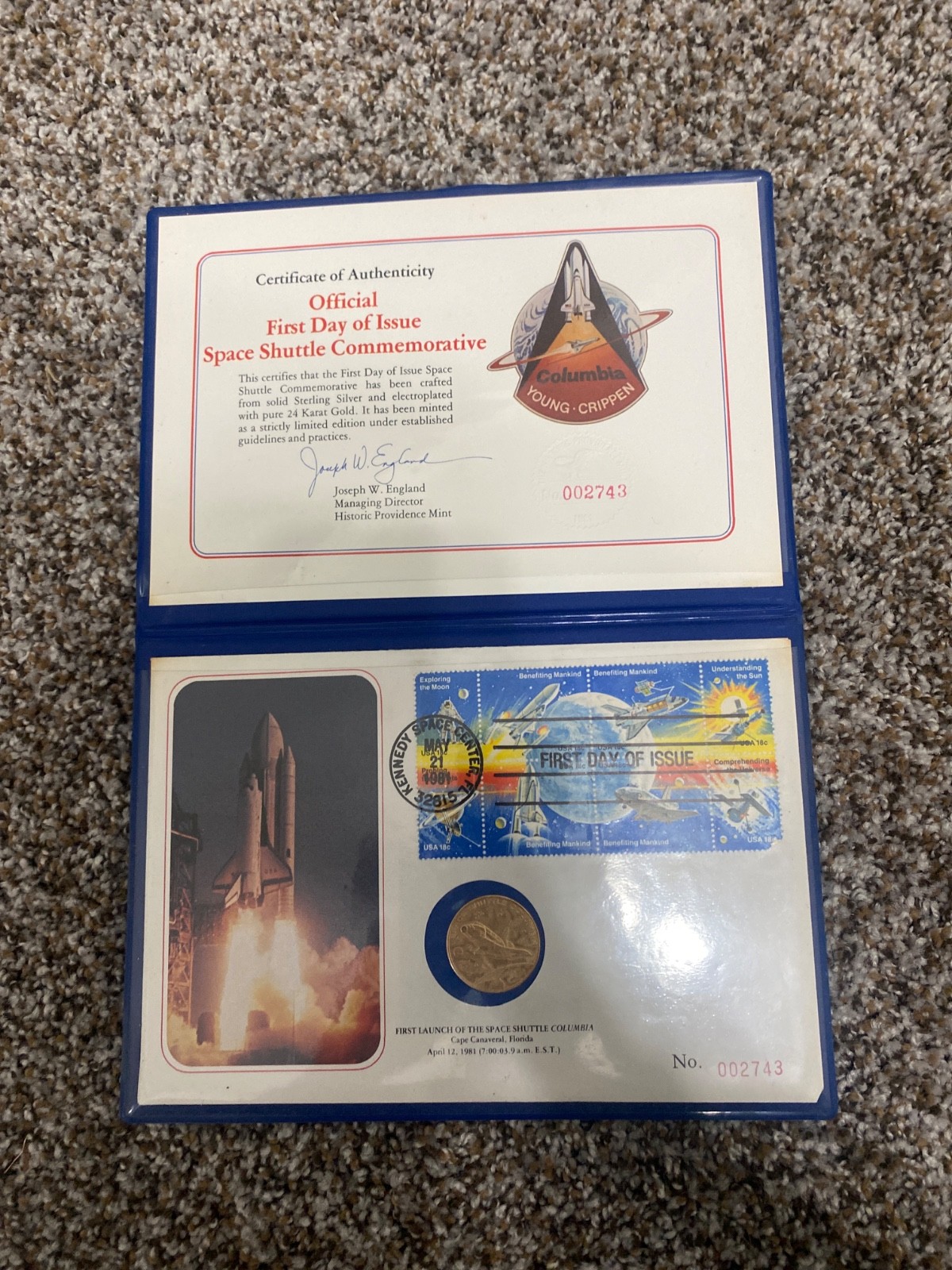 1981 Space Shuttle Columbia 24k Gold PlateFirst Day Issue Coin & Stamp Deluxe Ed