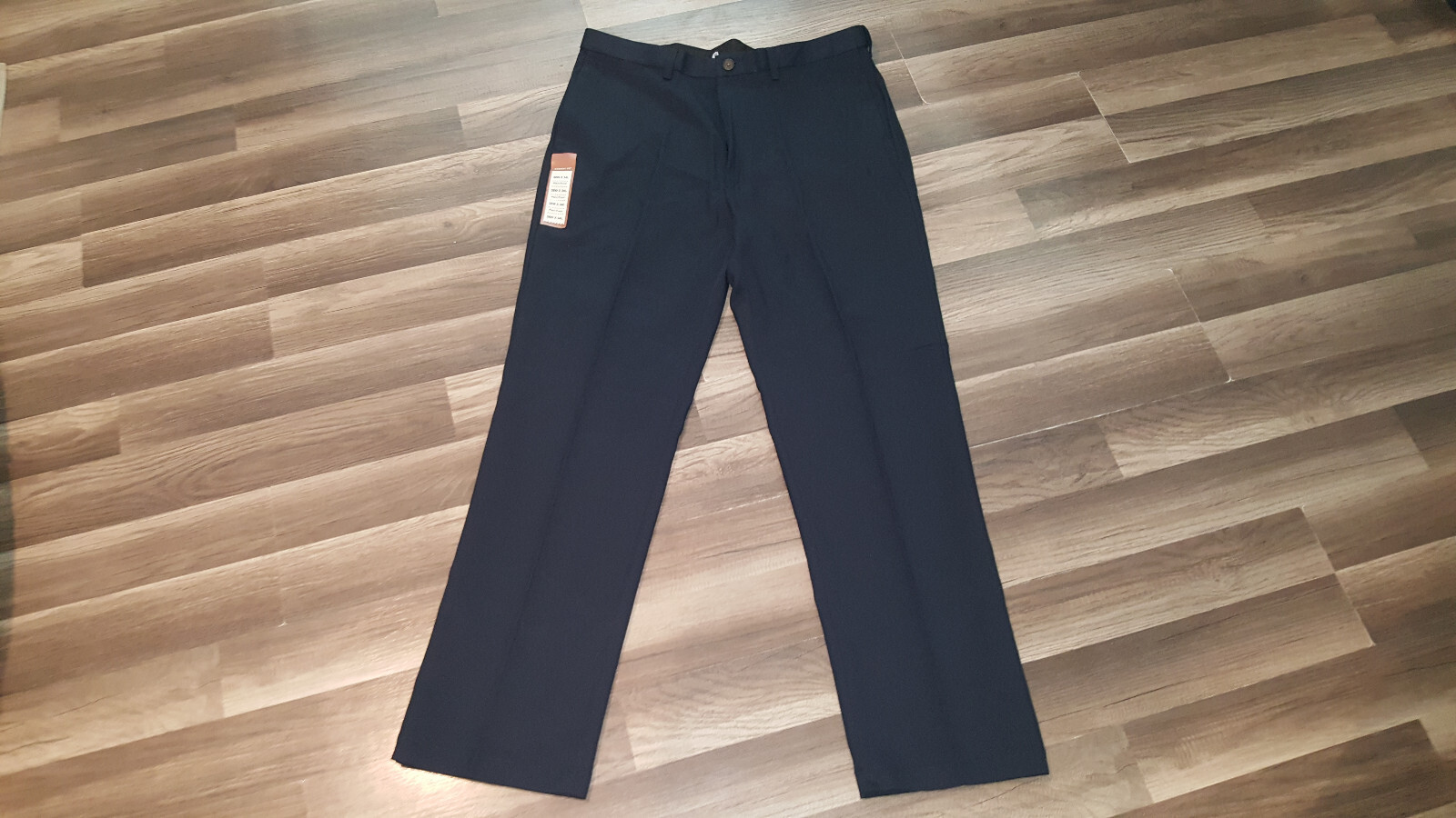 Haggar cool 18 performance men SZ 38X34 Actual SZ 38X33 navy blue pants NWT