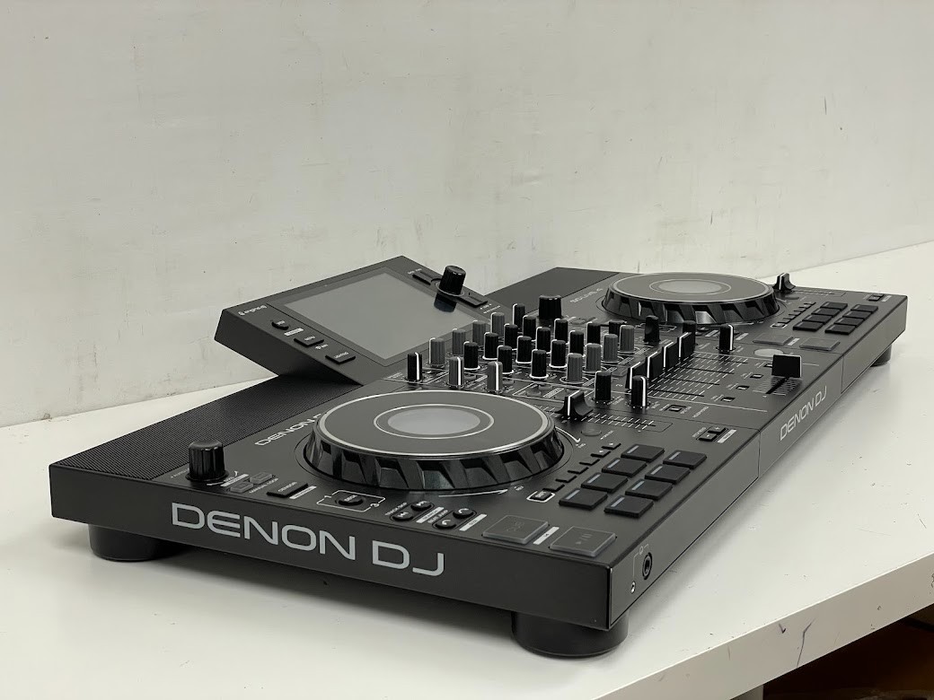 Denon DJ SC LIVE 4 Standalone DJ Controller
