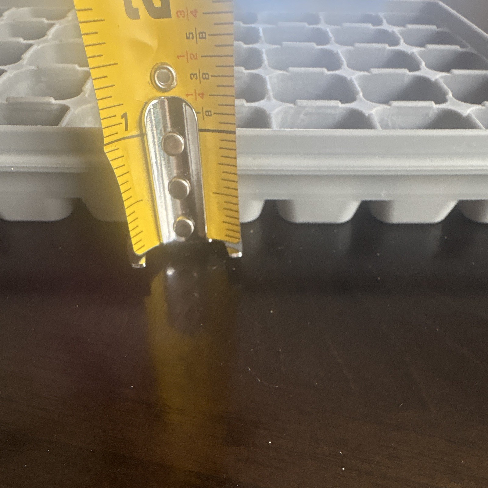 35-Cube Stackable White Plastic Ice Cube Tray, Square Mold, 9 in x 5 in