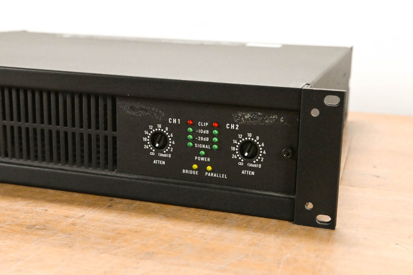 QSC CX302 2-Channel Power Amplifier CG0127F