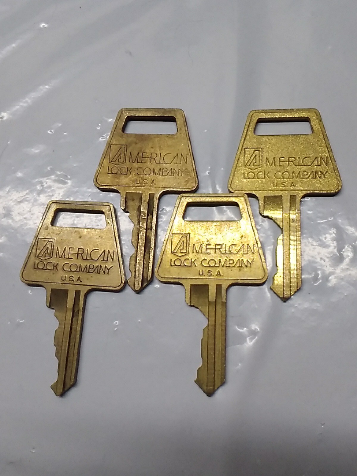 AMERICAN LOCK KEY Lot # 42478 43635 8325H