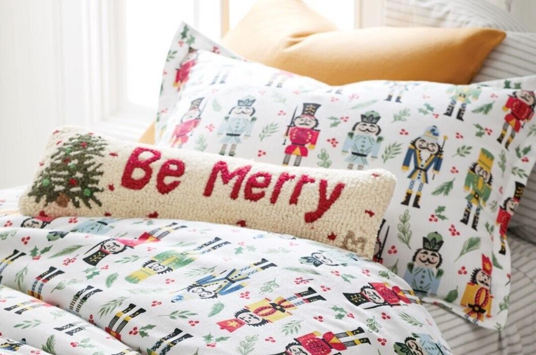 Garnet Hill Garland nutcracker Pillow Sham KING holiday Christmas gift party n