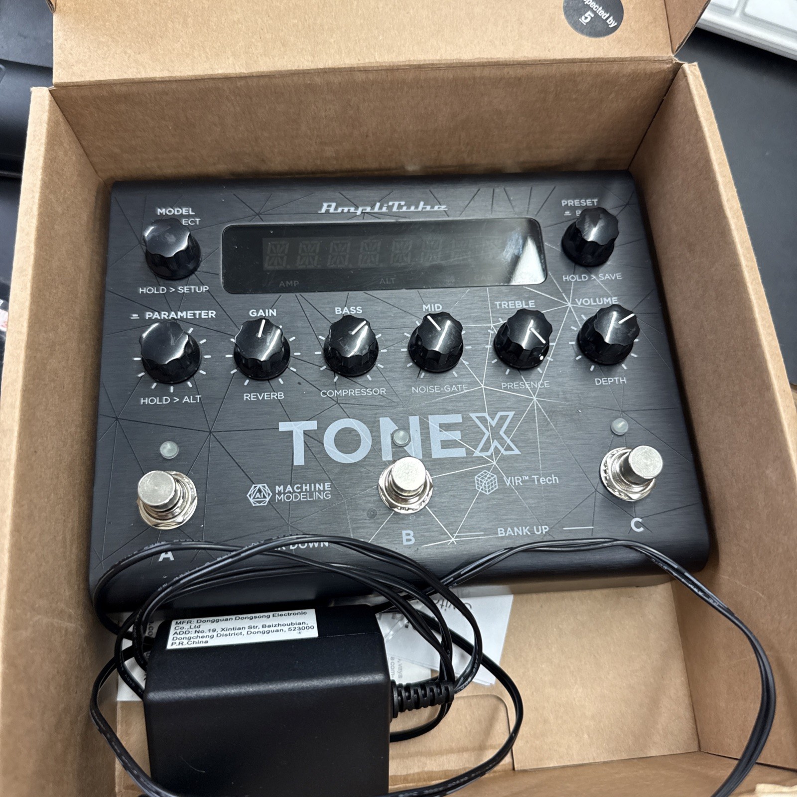 IK Multimedia TONEX Pedal Amplifier/Cabinet/Pedal Modeler