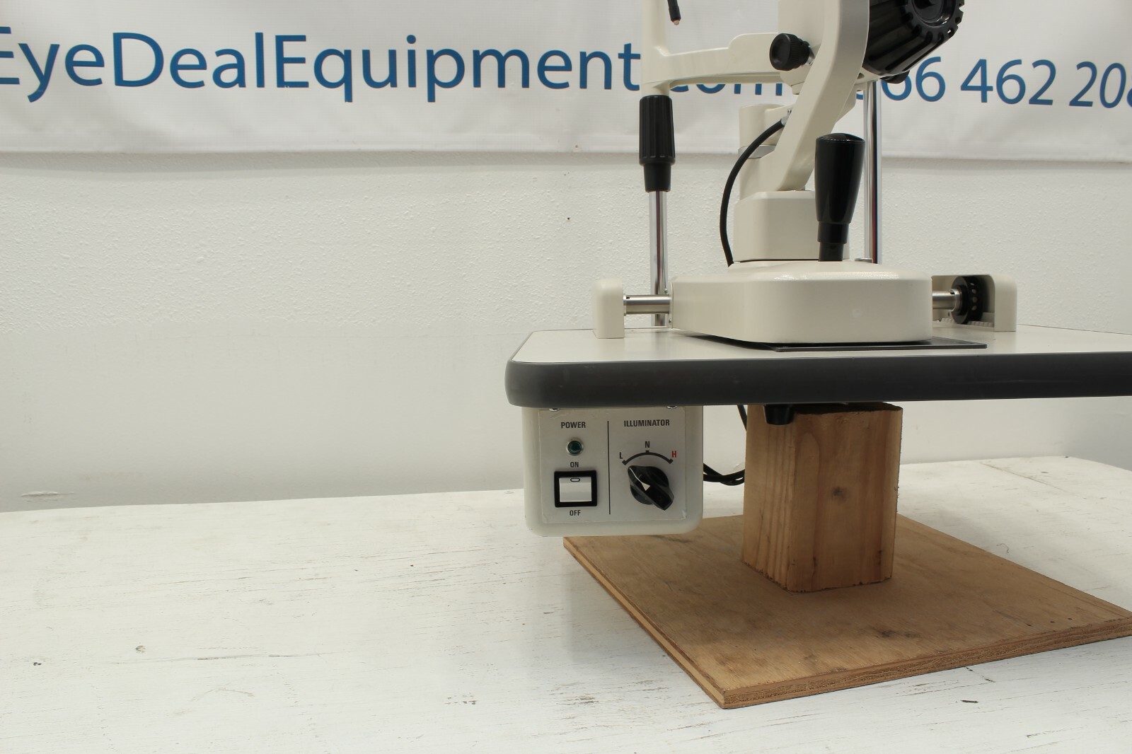 Topcon SL 2E slit lamp