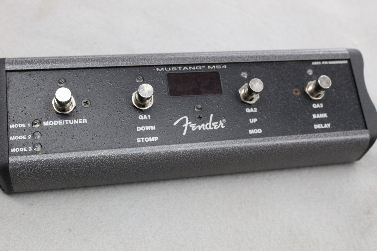 Fender Mustang MG4 Four-Button Pedalboard Mustang #0080996000 USED Not Abused