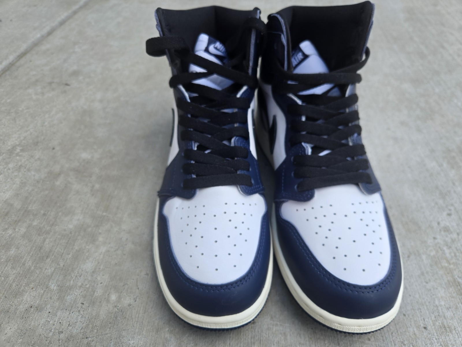 Nike Air Jordan 1 Retro High Midnight Navy 7Y Men’s 7 Women’s 8.5 NEW