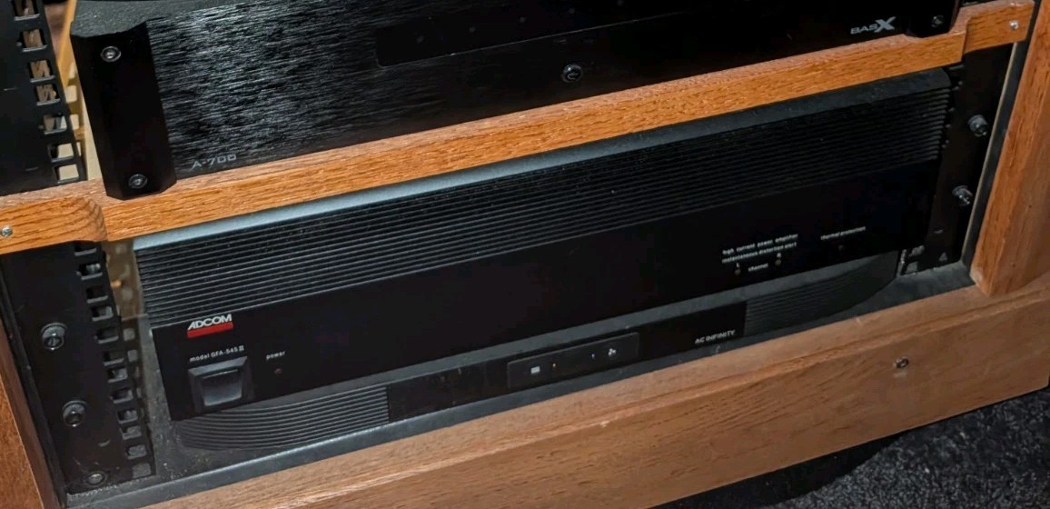 Adcom GFA-545II Power Amplifier