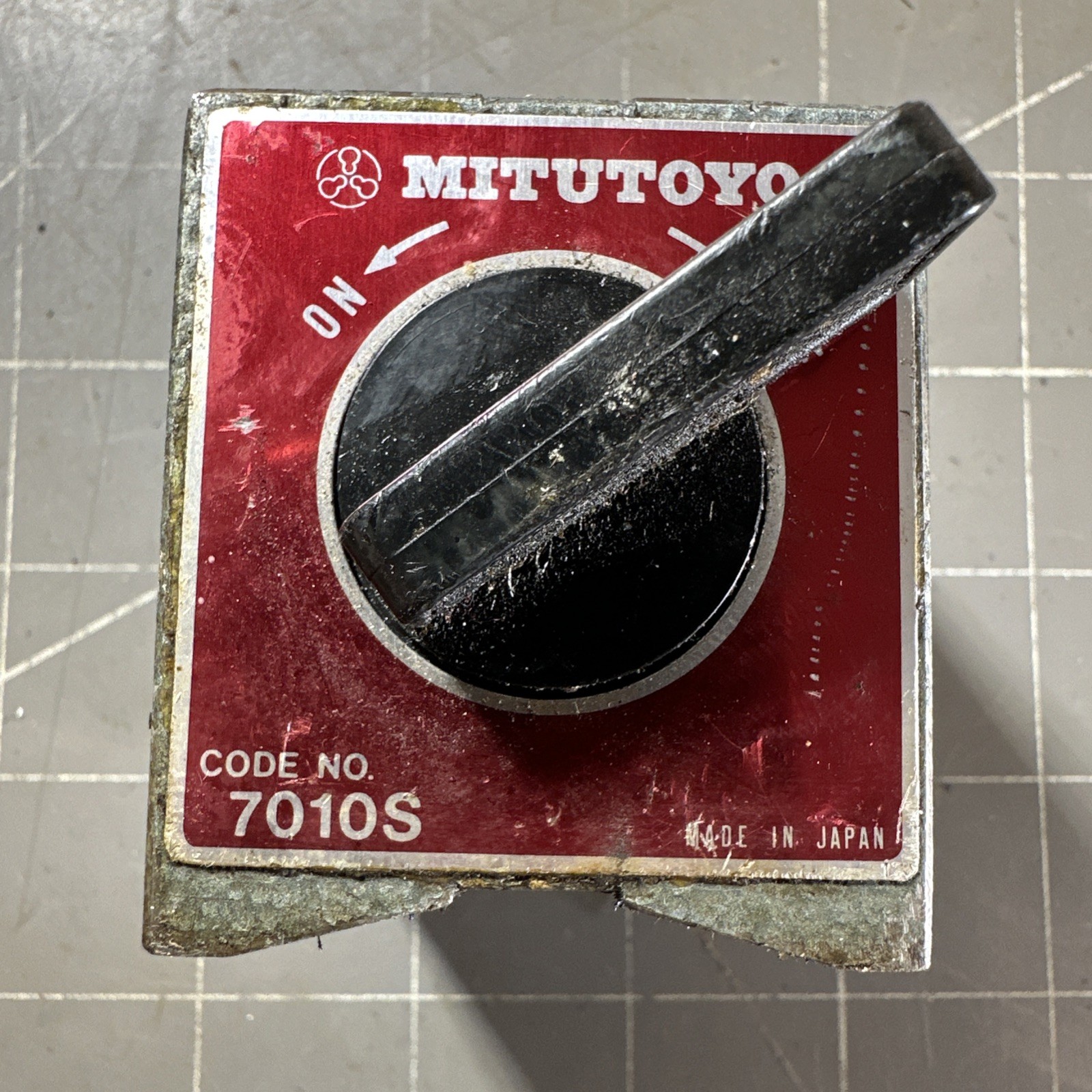 MITUTOYO Magnetic Indicator BASE Only 7010S