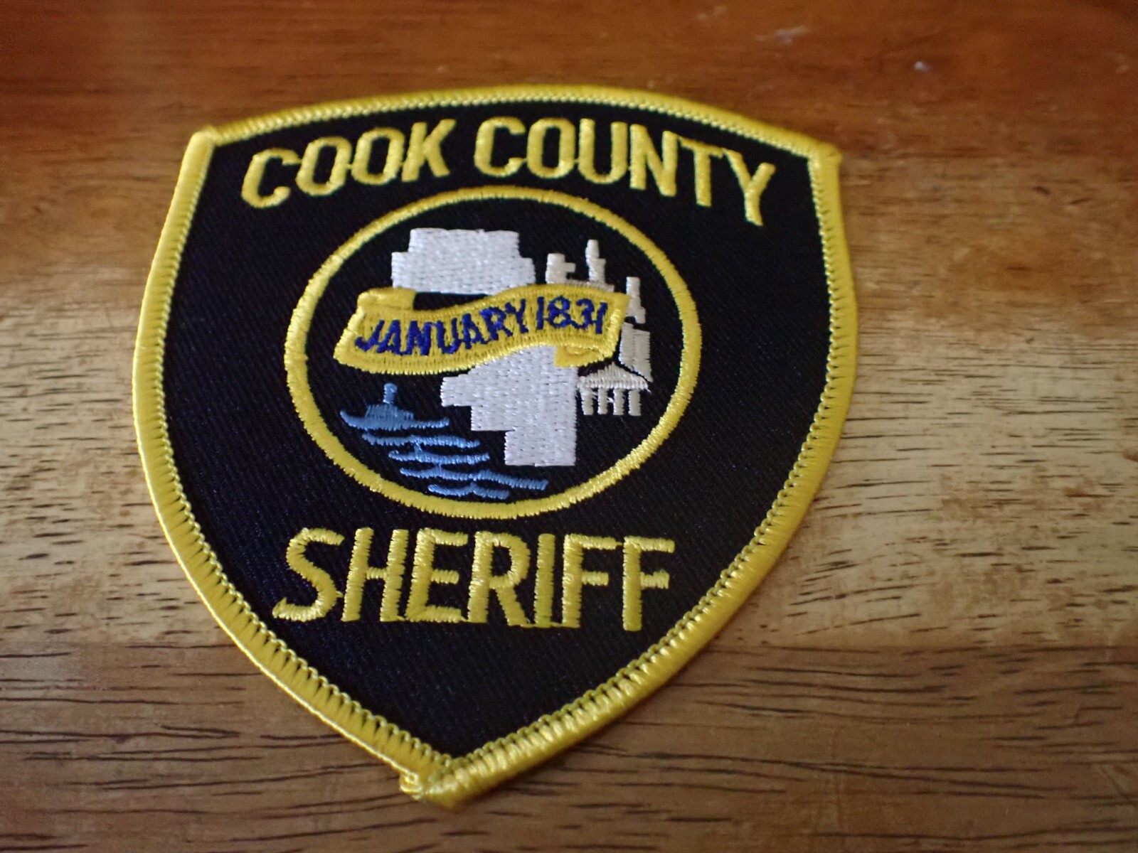 VINTAGE COOK   COUNTY ILLINOIS COLLECTIBLE   OBSOLETE SHOULDER  PATCH BX SP #463